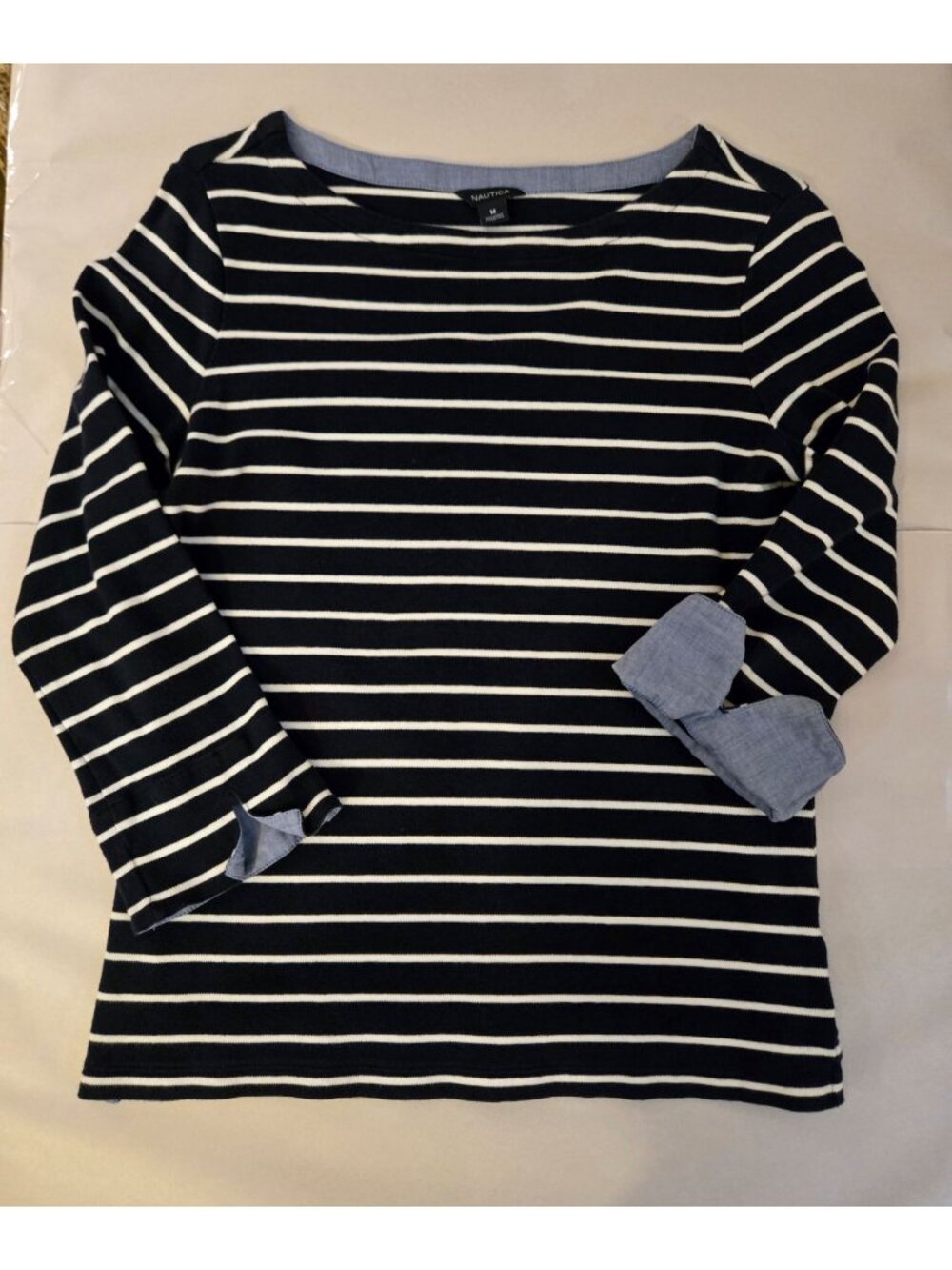 WT #1020 Women's Medium Nautica top 3/4 sleeves, arm & side slits